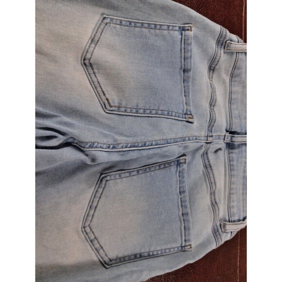 REFUGE 5 MADRID YOUR FASHION EXSCAPE SLIM CUT LIGHT WASH DENIM - Picture 6 of 14